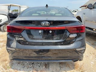 2020 Kia Forte LXS - Exterior Rear Center Image